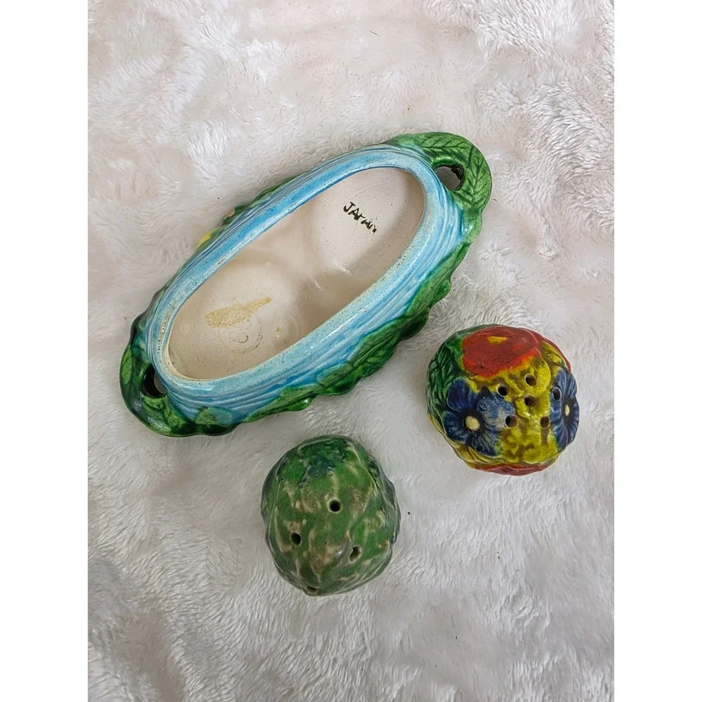 Vintage Ceramic Fruit‎ Vegetable Salt Pepper Shaker Set Tray Made in Japan